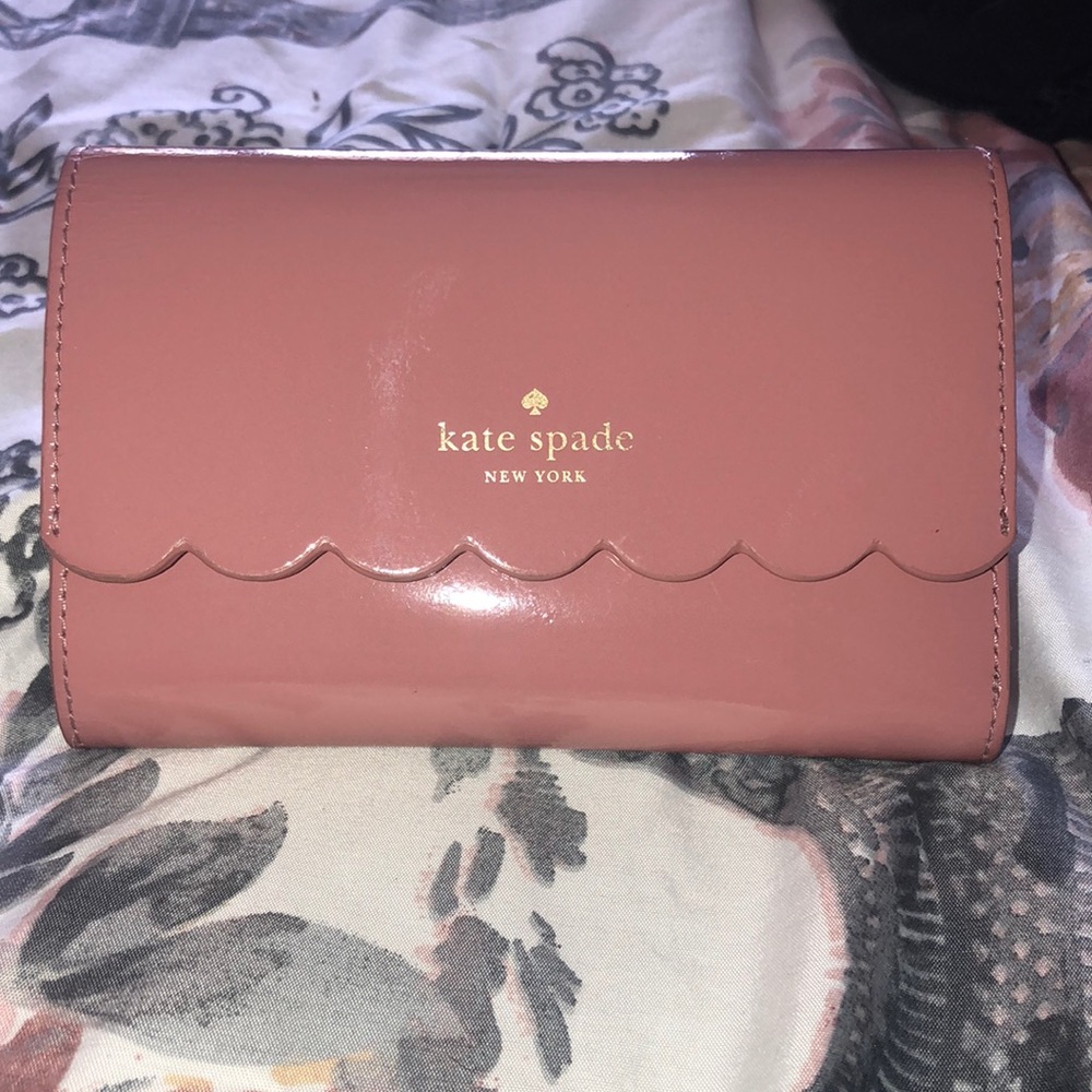 Kate spade mauve wallet❤️⁉️⁉️